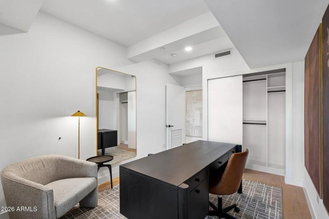 Real Estate Picture 20