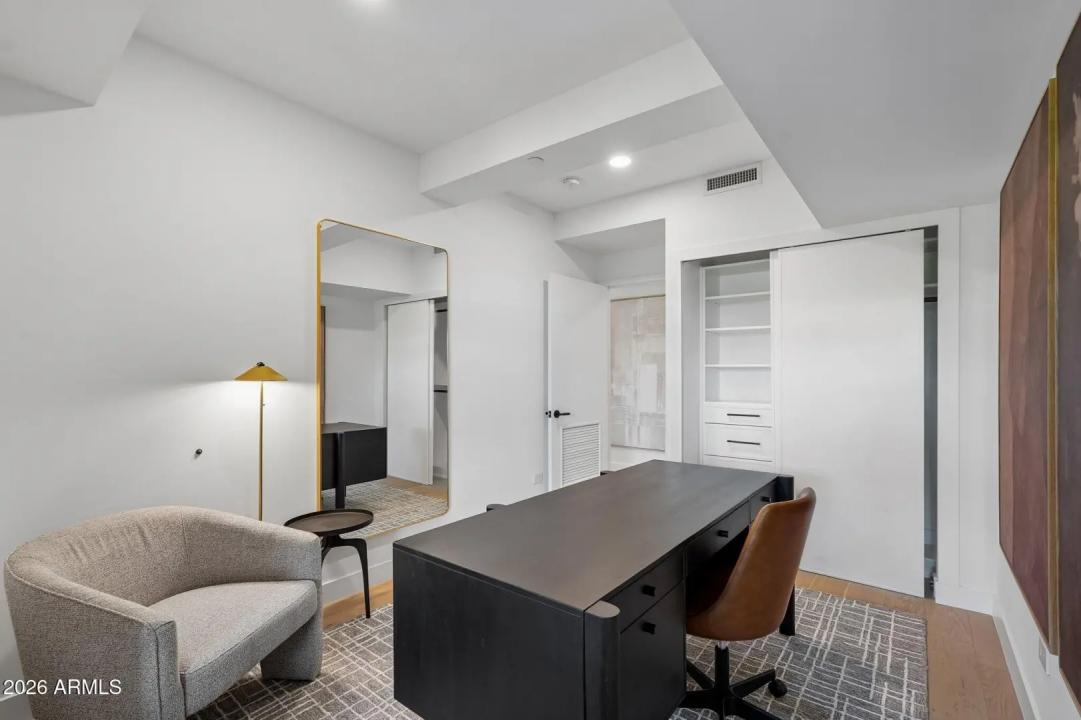 Real Estate Picture 21