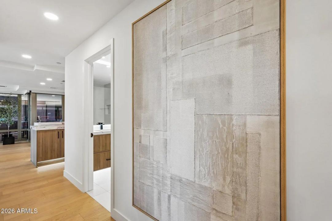 Real Estate Picture 22