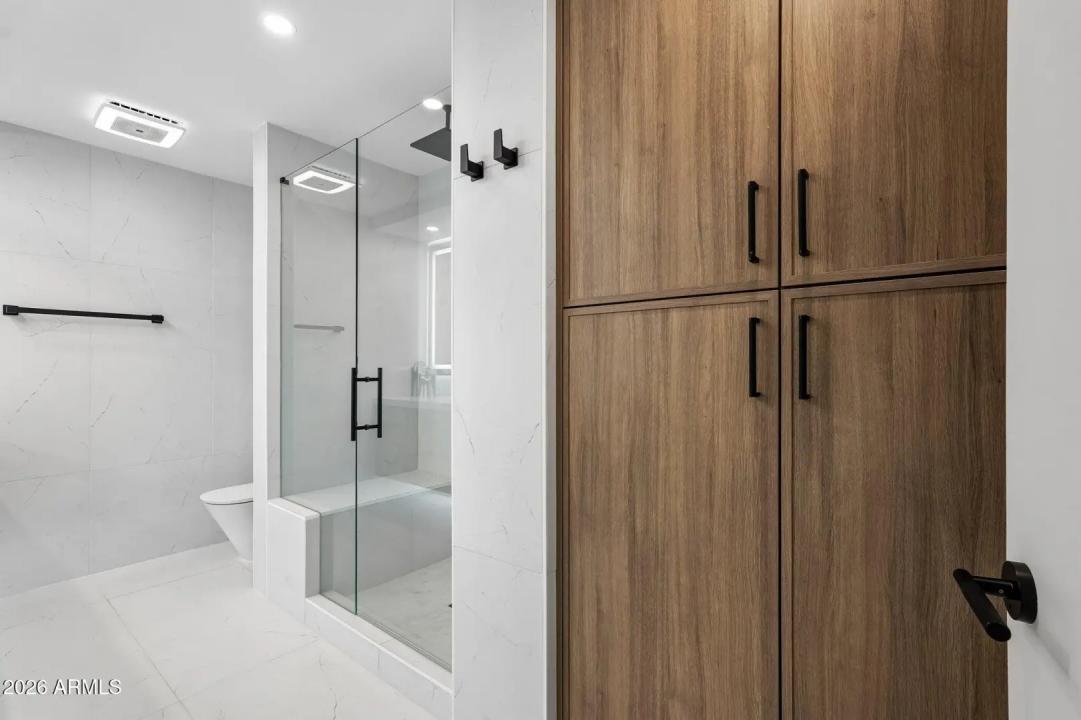Real Estate Picture 28