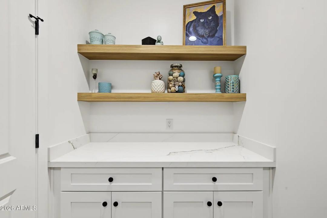 Real Estate Picture 29