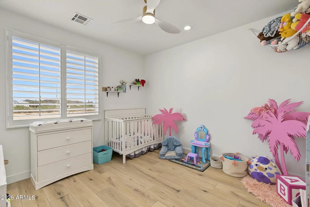 Real Estate Picture 35