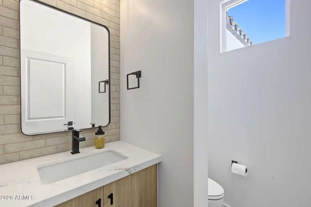 Real Estate Picture 31