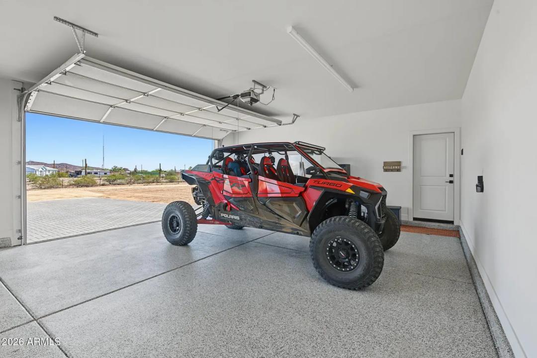 Real Estate Picture 42