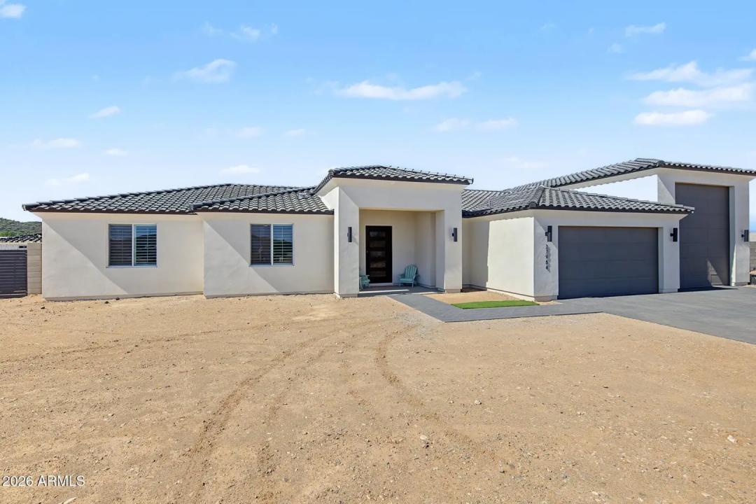 Real Estate Picture 5