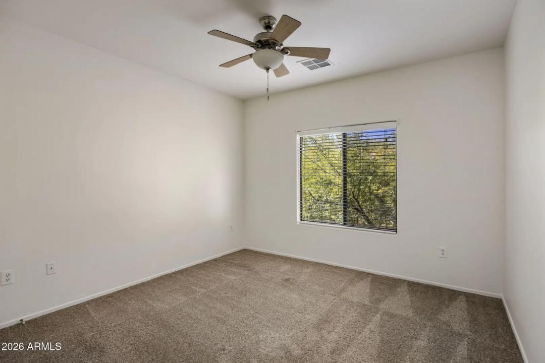 Real Estate Picture 9
