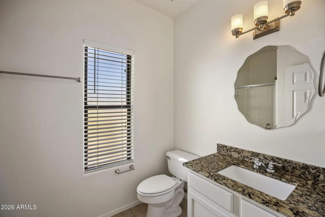 Real Estate Picture 15