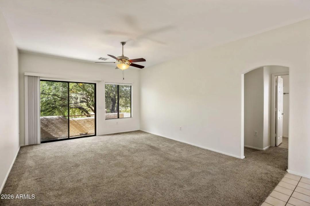 Real Estate Picture 3