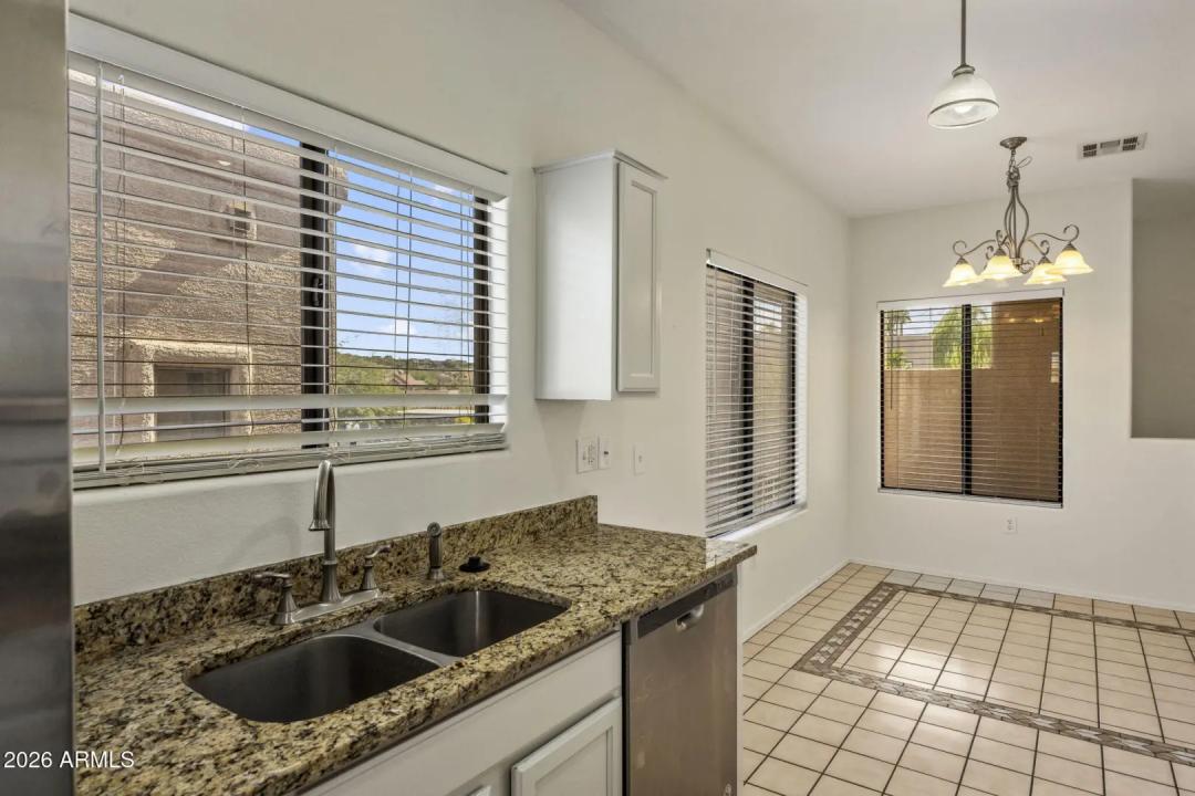 Real Estate Picture 7