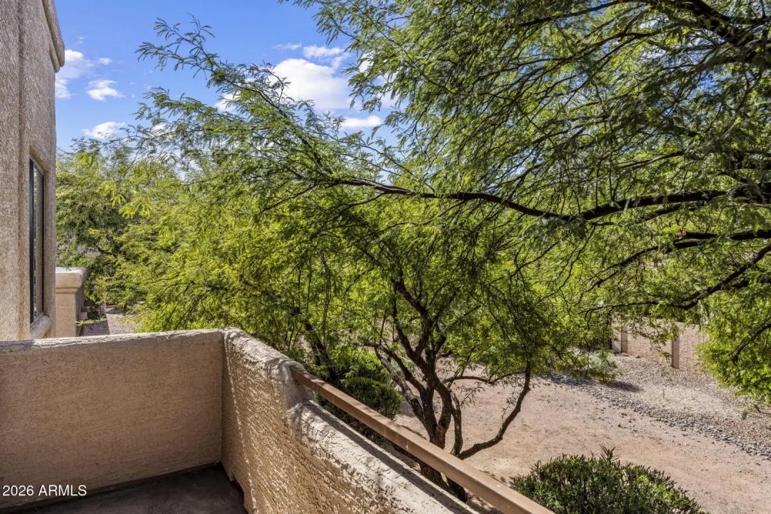 Real Estate Picture 18