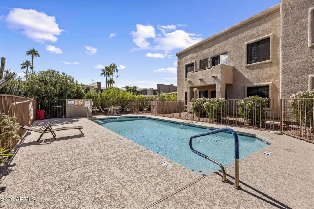 Real Estate Picture 23