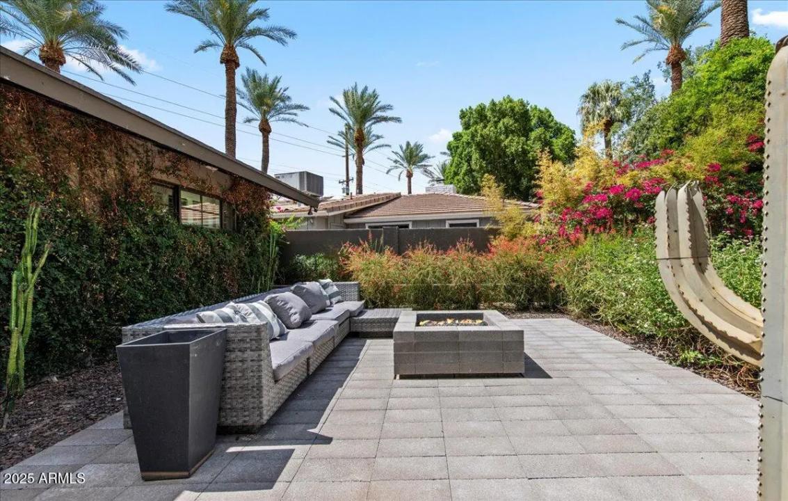 Real Estate Picture 2