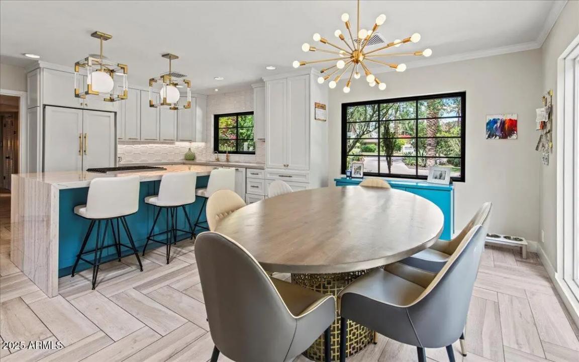 Real Estate Picture 10