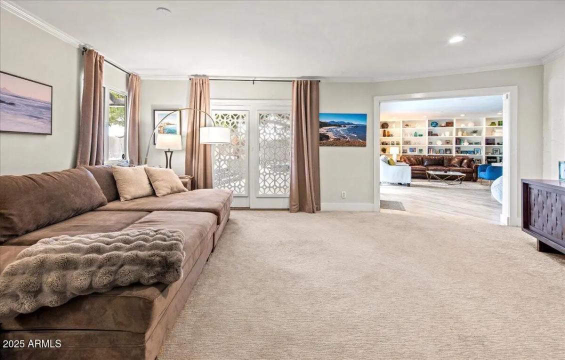 Real Estate Picture 13