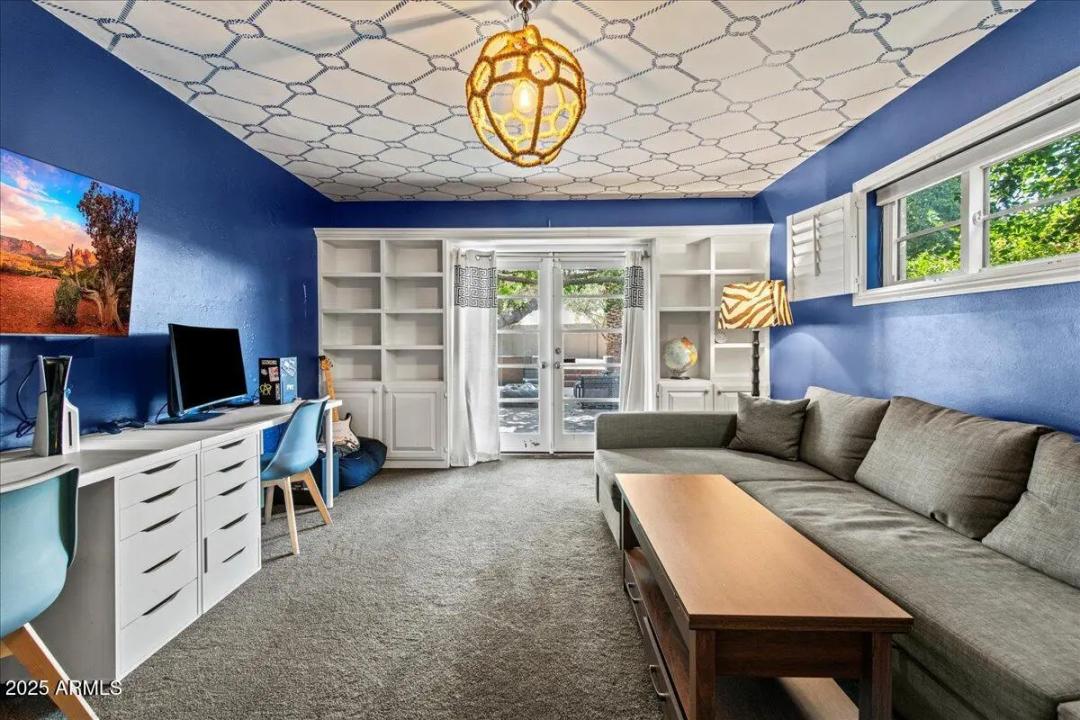 Real Estate Picture 15