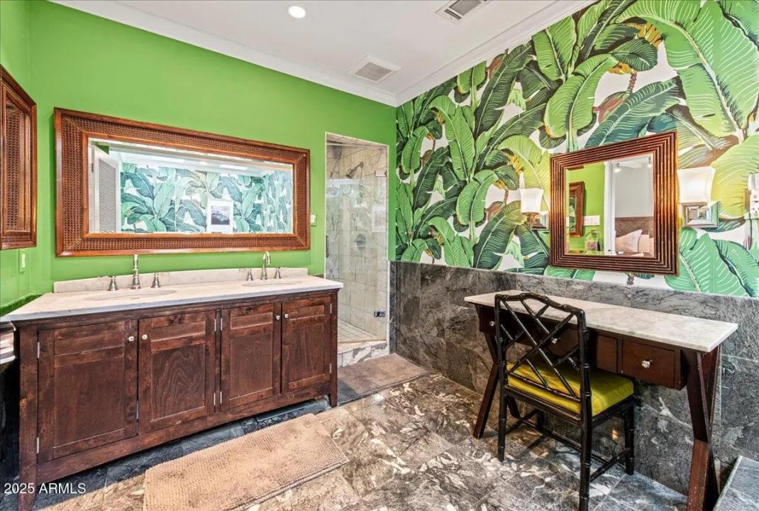 Real Estate Picture 21
