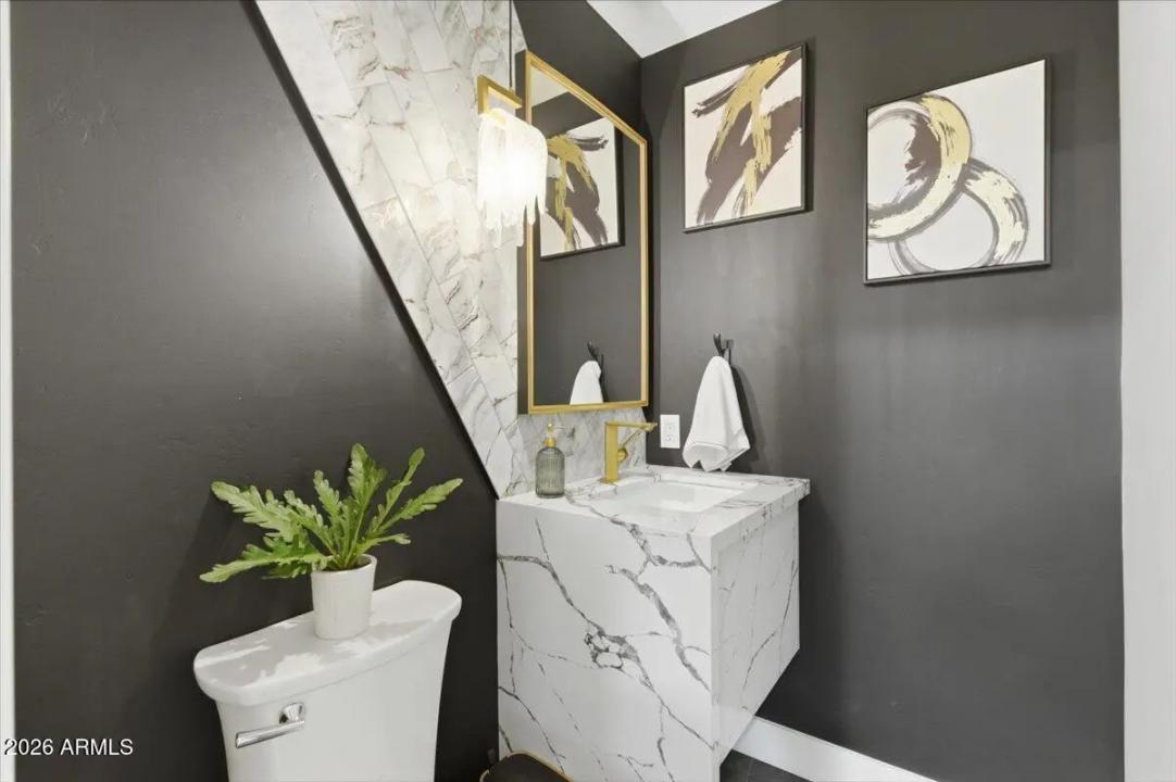 Real Estate Picture 44