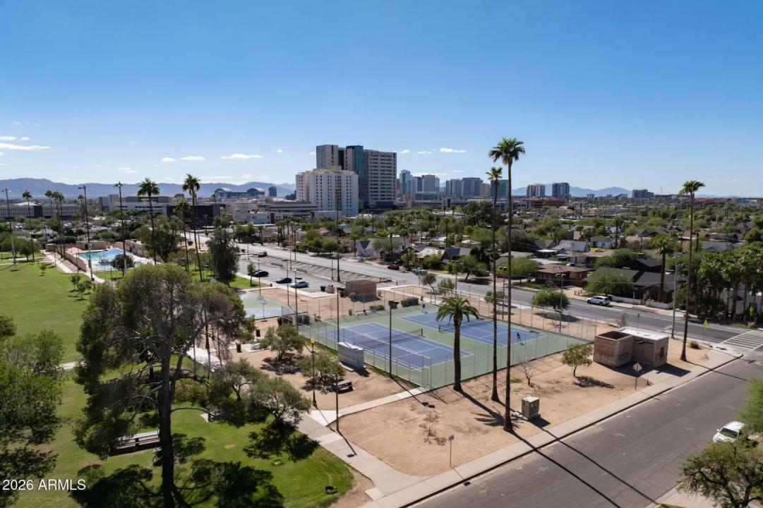 Real Estate Picture 21