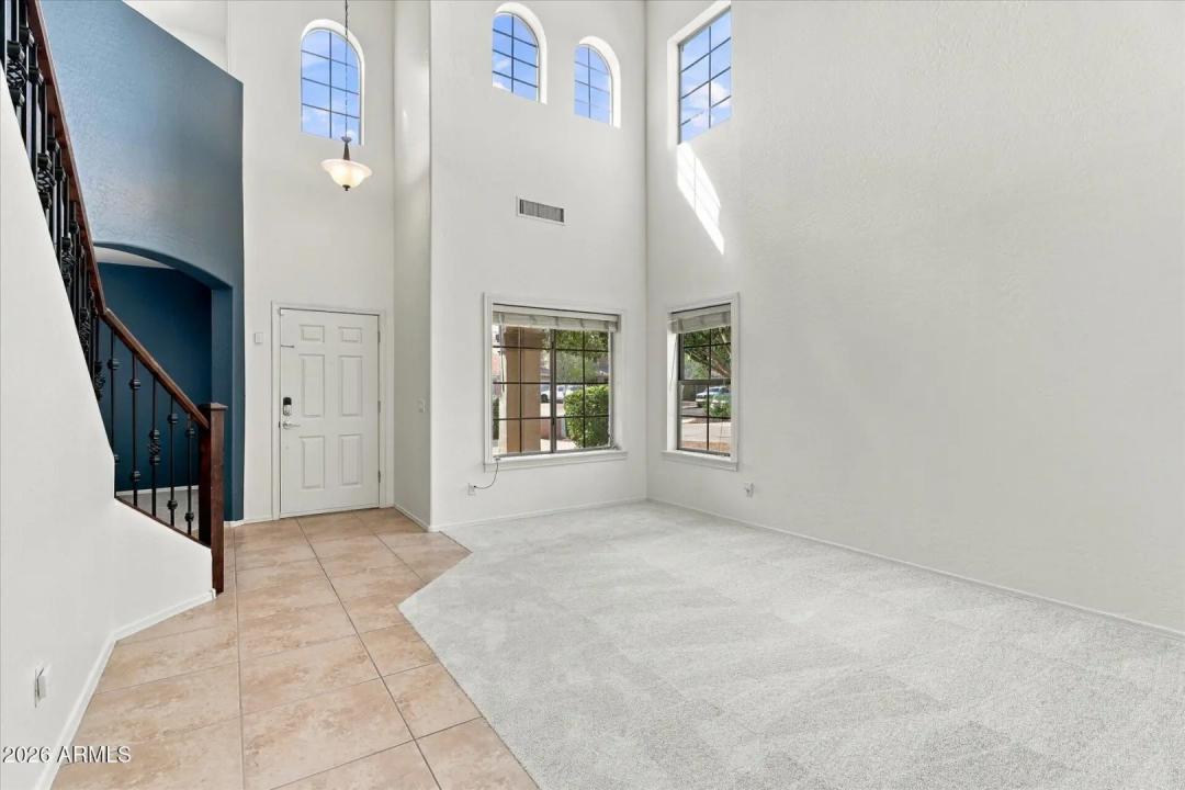 Real Estate Picture 7