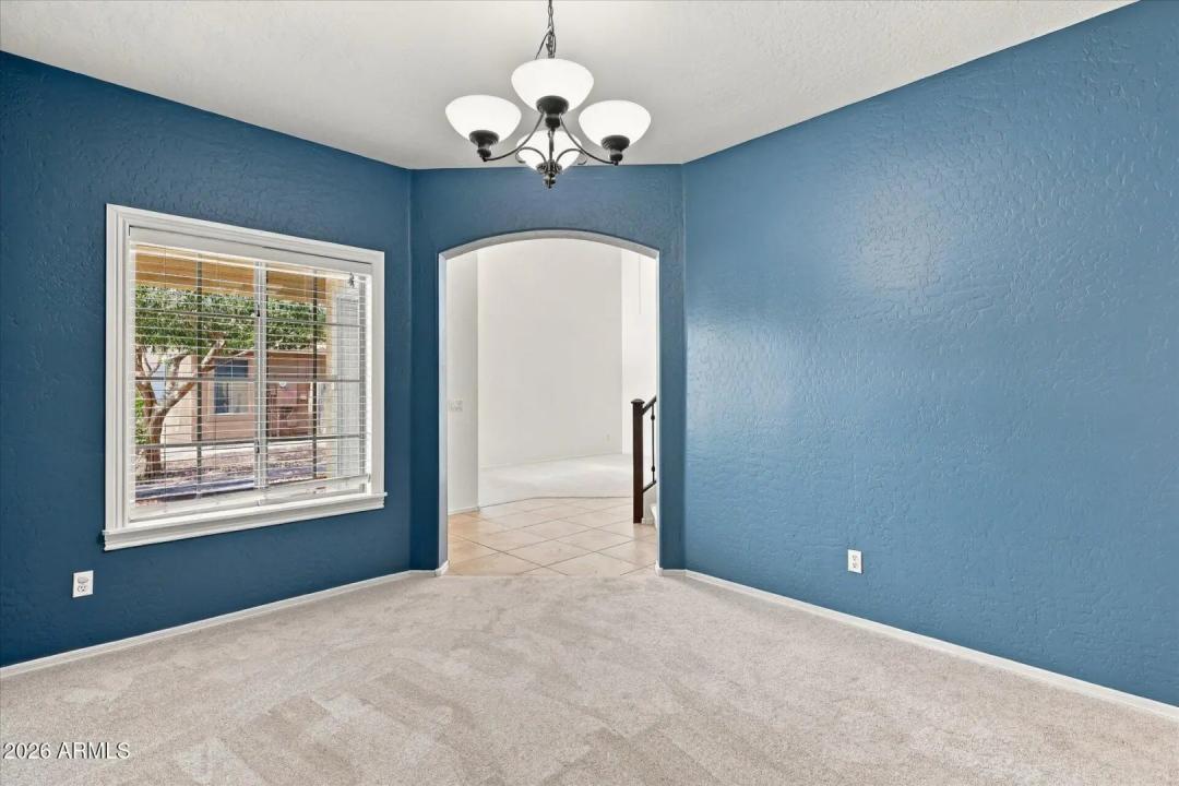 Real Estate Picture 11
