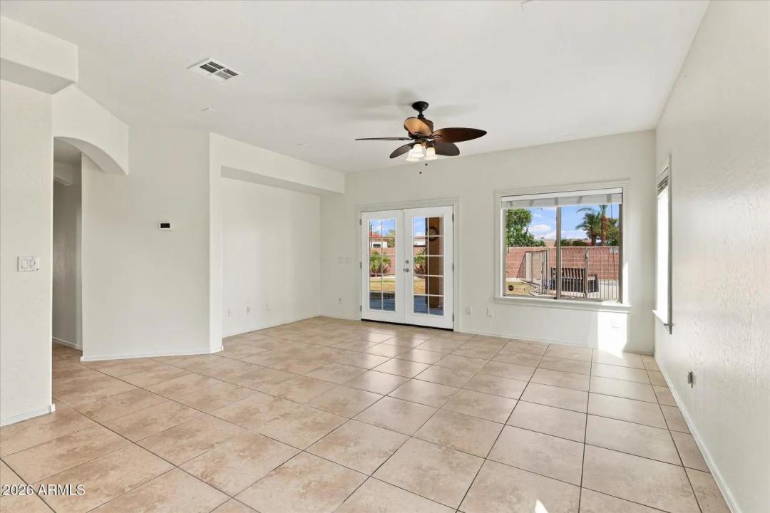 Real Estate Picture 15