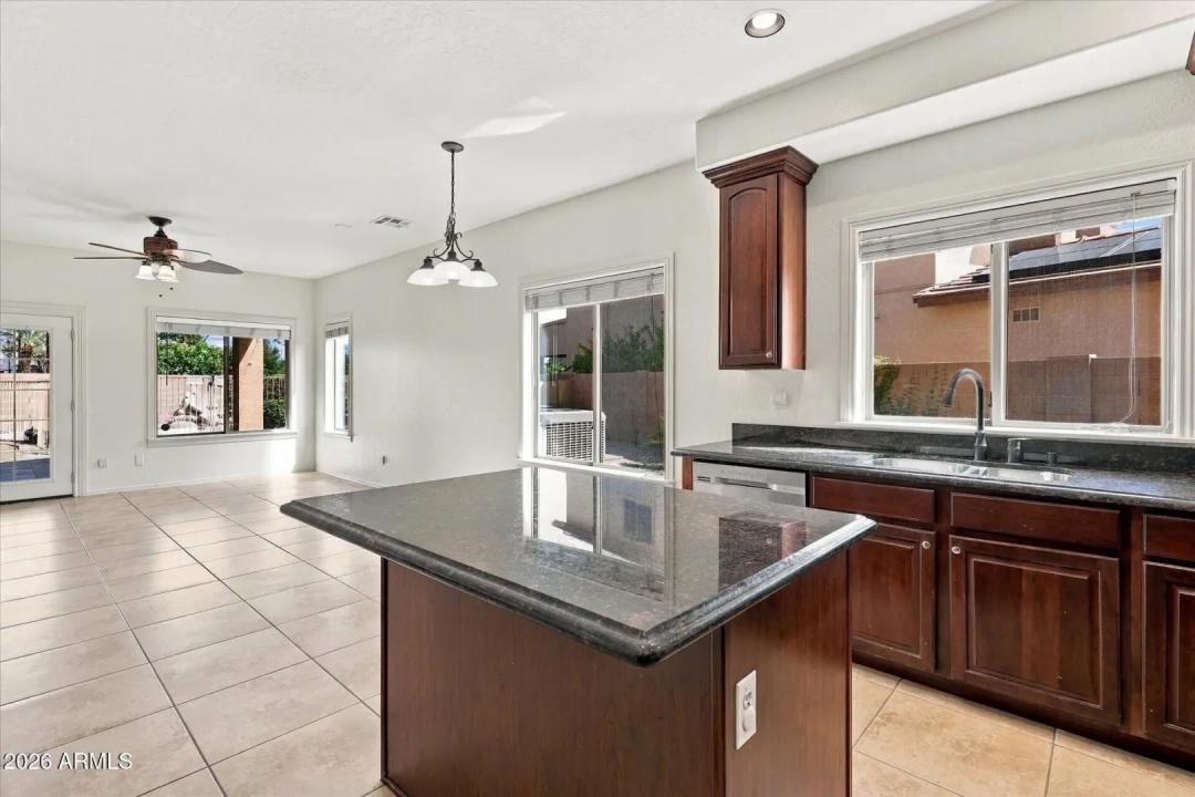 Real Estate Picture 20