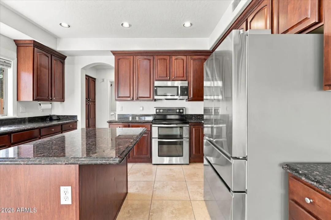 Real Estate Picture 21