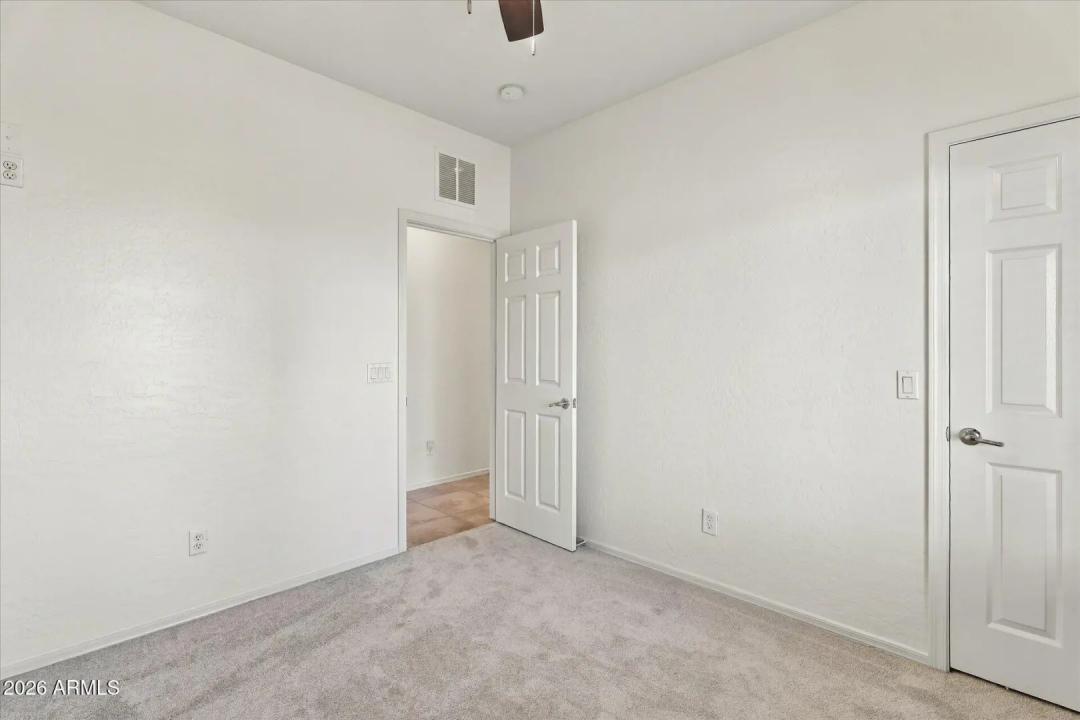 Real Estate Picture 24