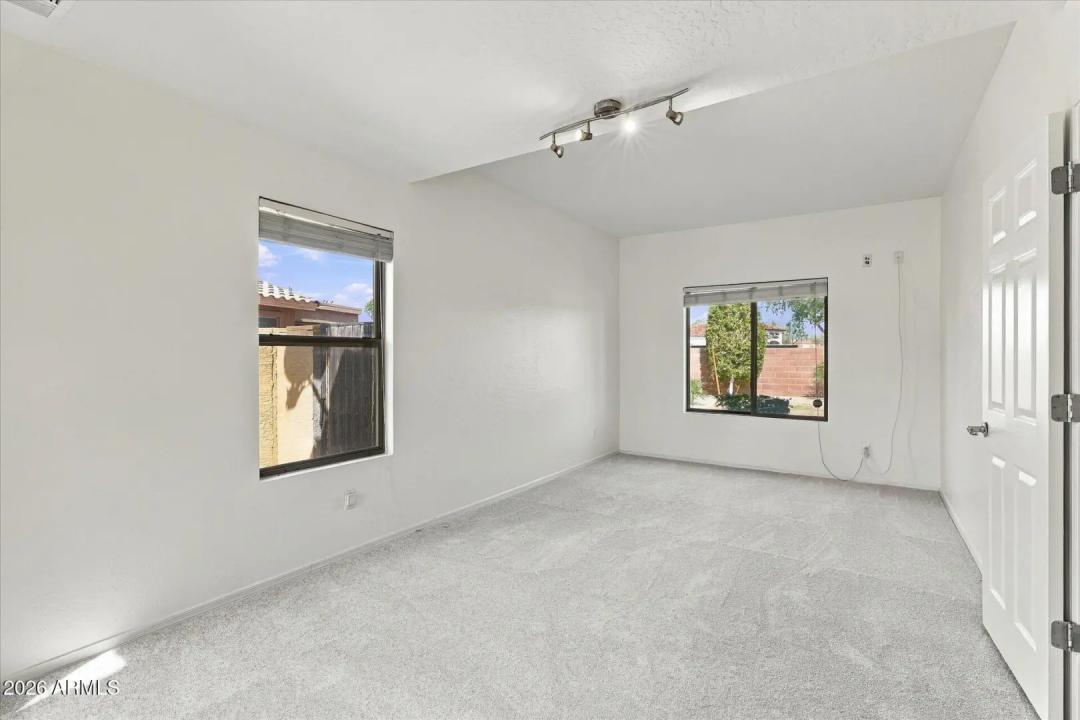 Real Estate Picture 25