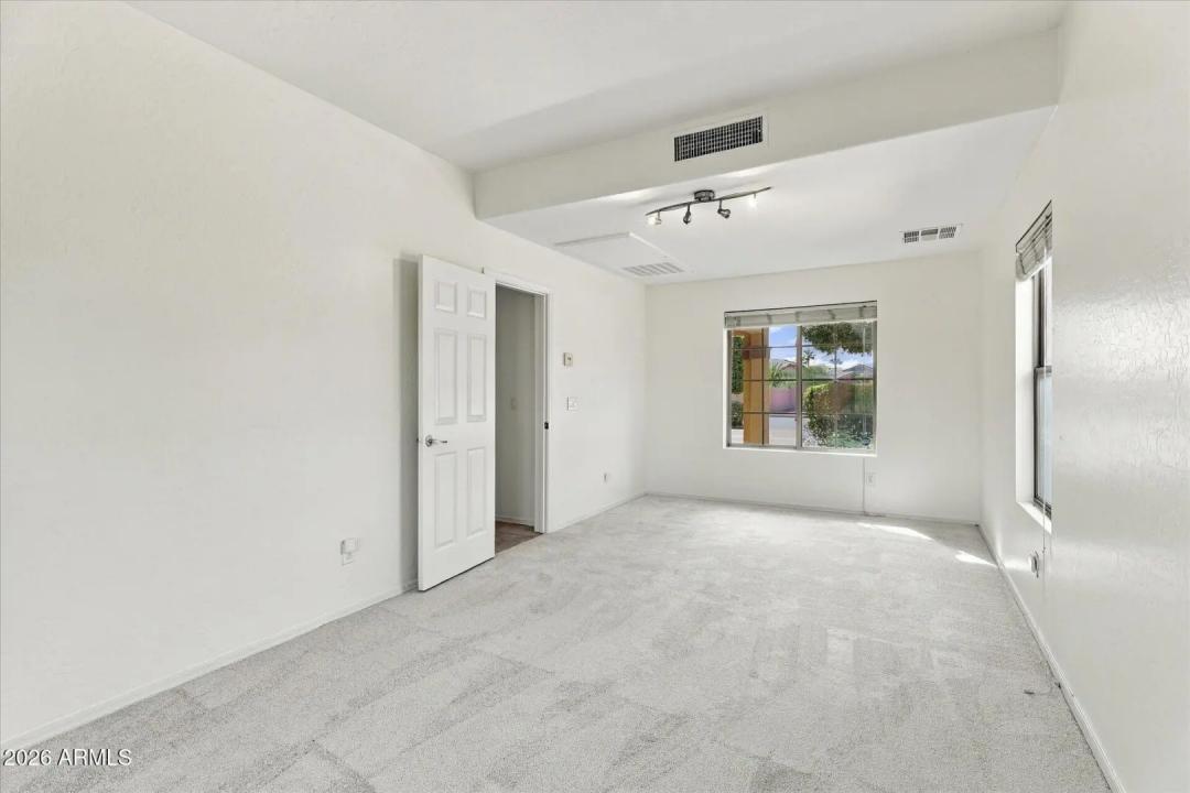 Real Estate Picture 26