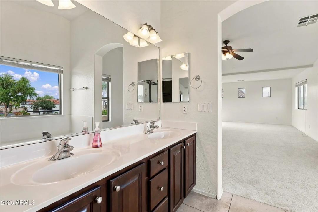 Real Estate Picture 37