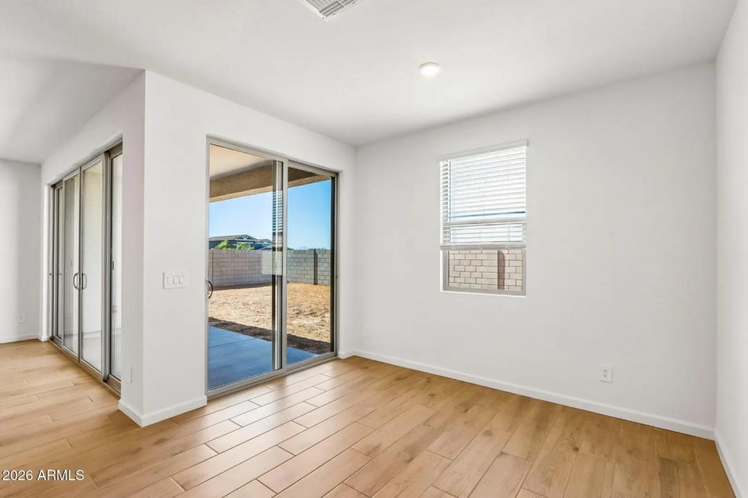 Real Estate Picture 6
