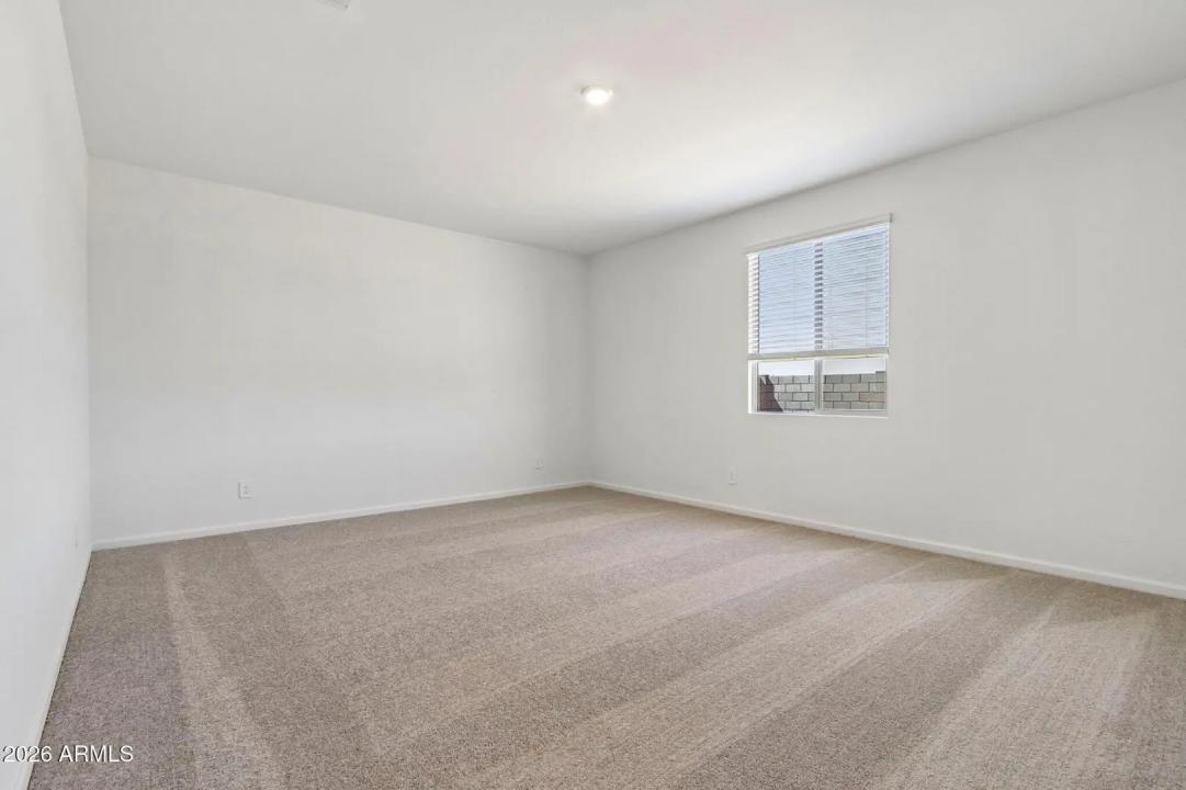 Real Estate Picture 9