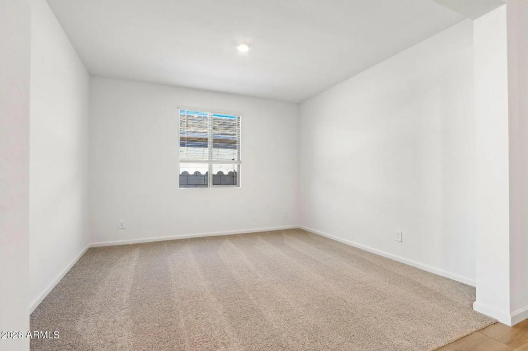 Real Estate Picture 10
