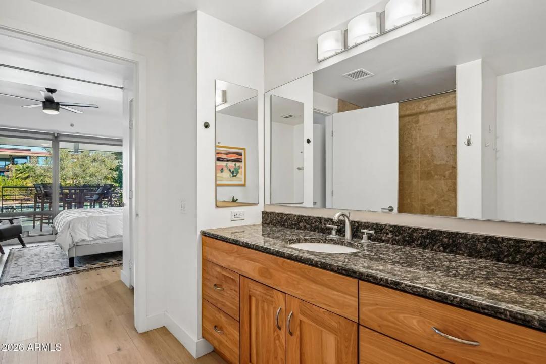 Real Estate Picture 19