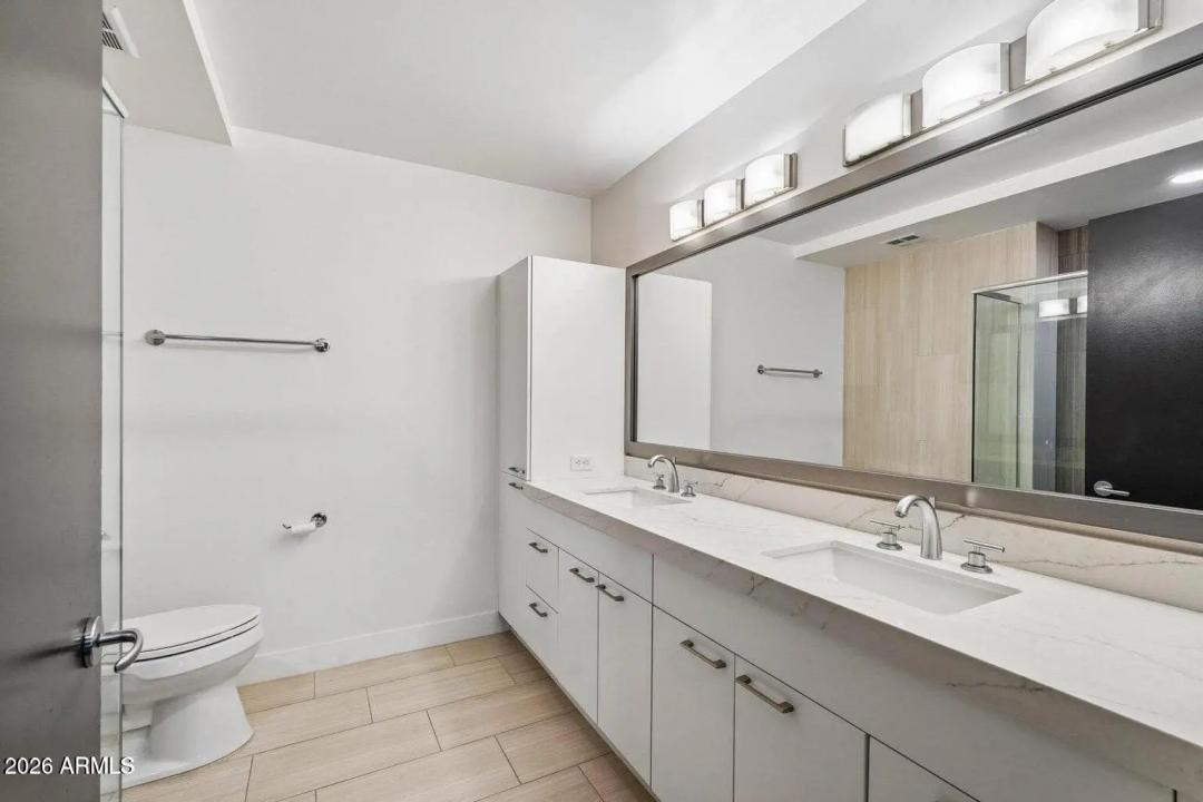 Real Estate Picture 16