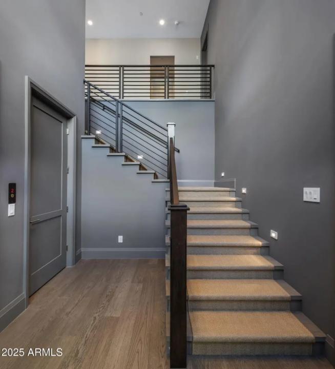 Real Estate Picture 8