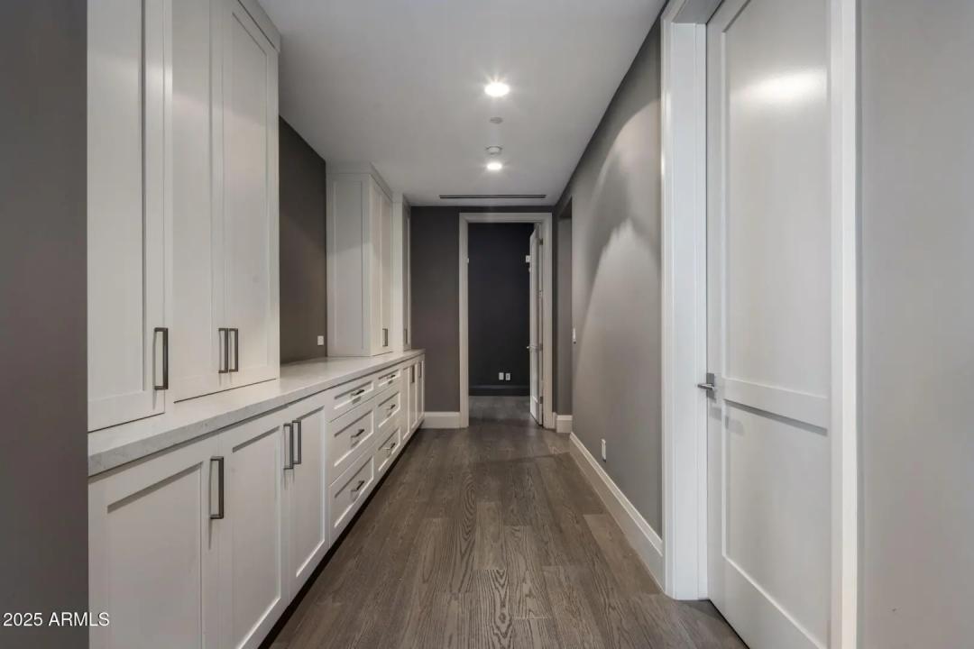 Real Estate Picture 17