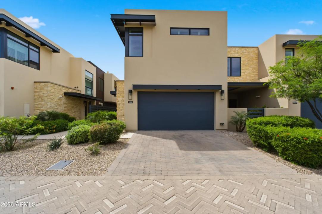 Real Estate Picture 23