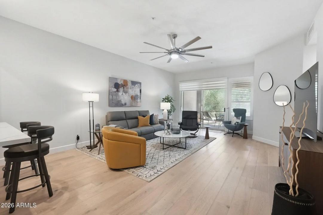Real Estate Picture 13