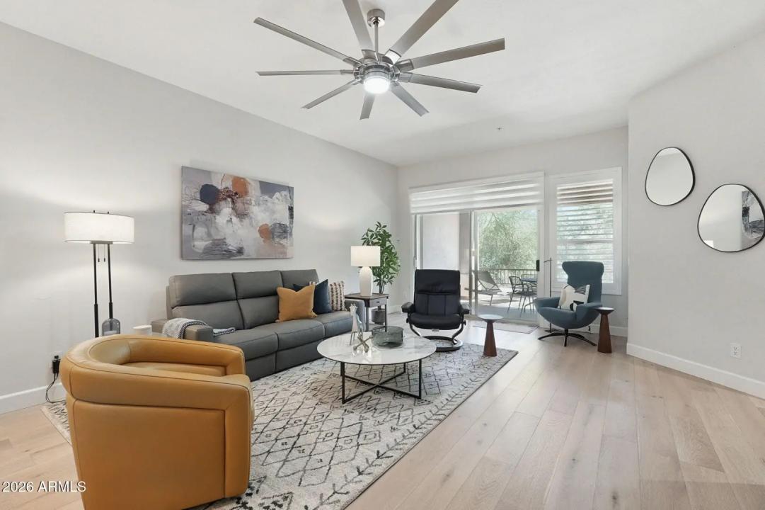 Real Estate Picture 14