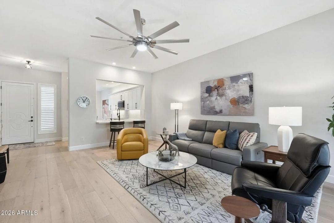 Real Estate Picture 16