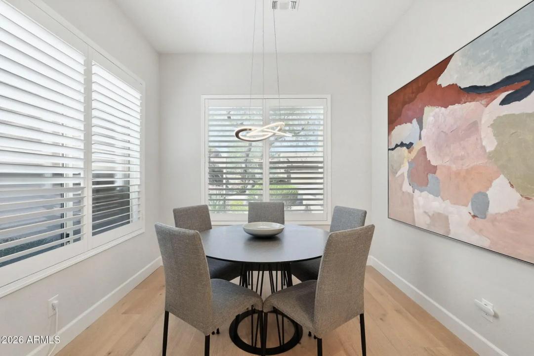 Real Estate Picture 10