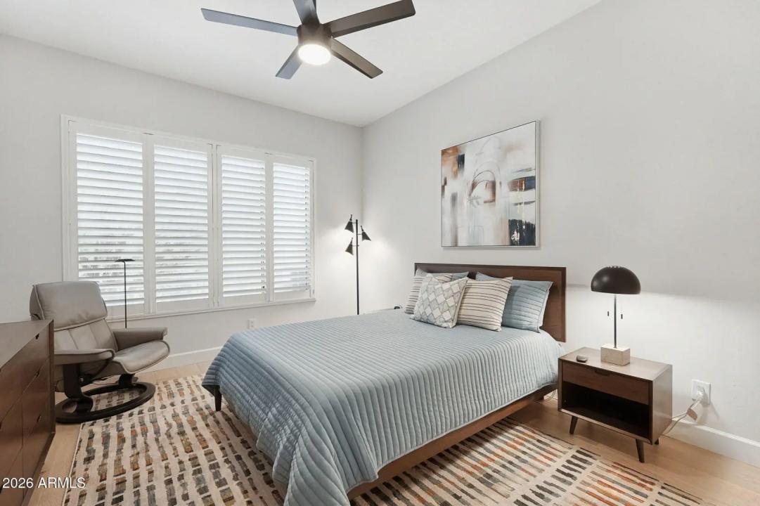 Real Estate Picture 19