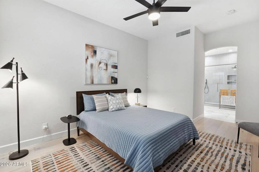 Real Estate Picture 21