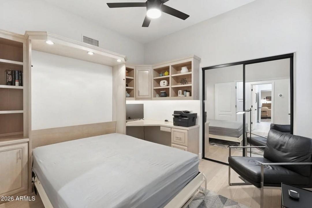Real Estate Picture 30