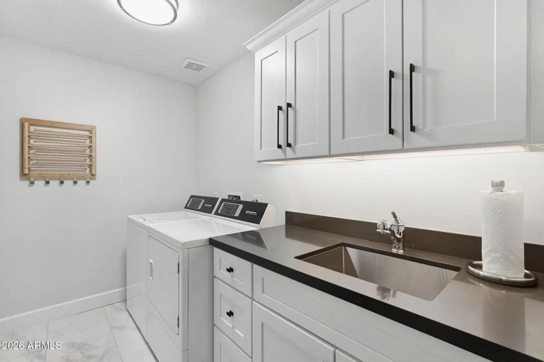 Real Estate Picture 32