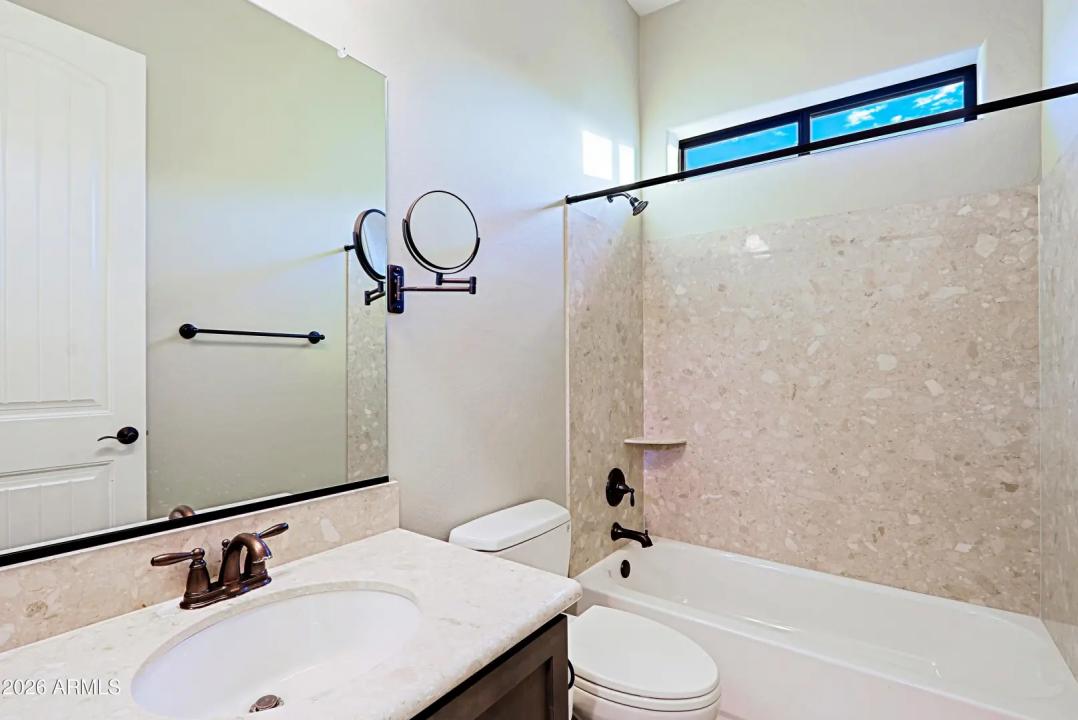 Real Estate Picture 35