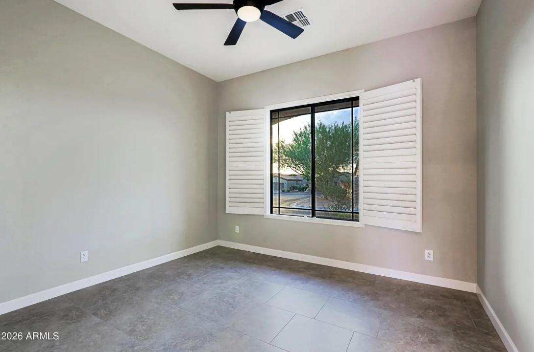 Real Estate Picture 37