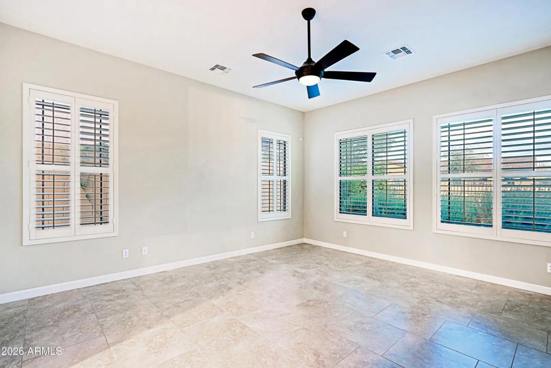 Real Estate Picture 32